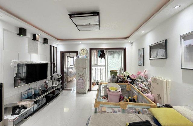 阿卡绣园 精装修两居室 单价只合五千多