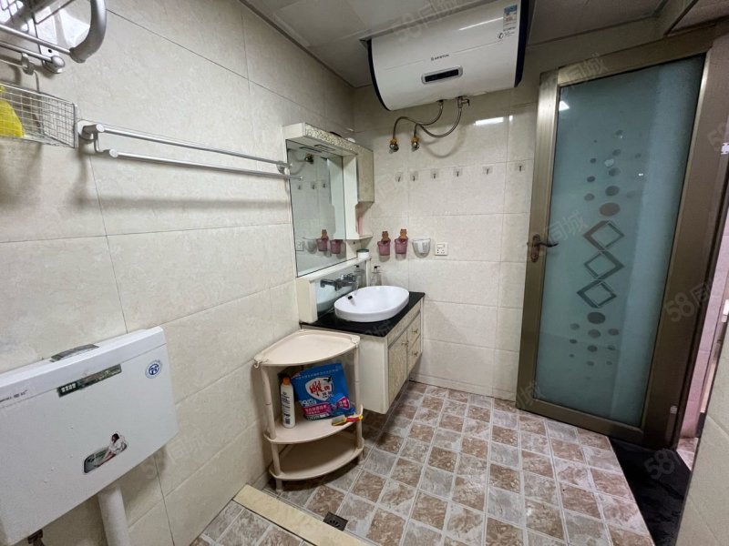 春风庭院2室1厅1卫90㎡南38万