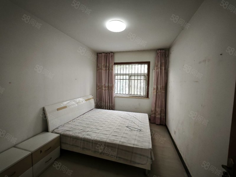 学府名苑3室2厅1卫105㎡南北59万