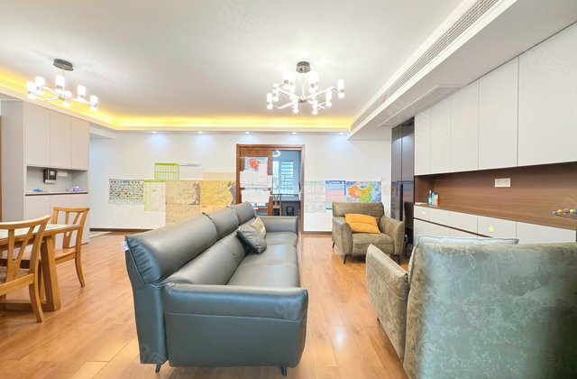 万科繁华里4室2厅136.85㎡139万二手房图片