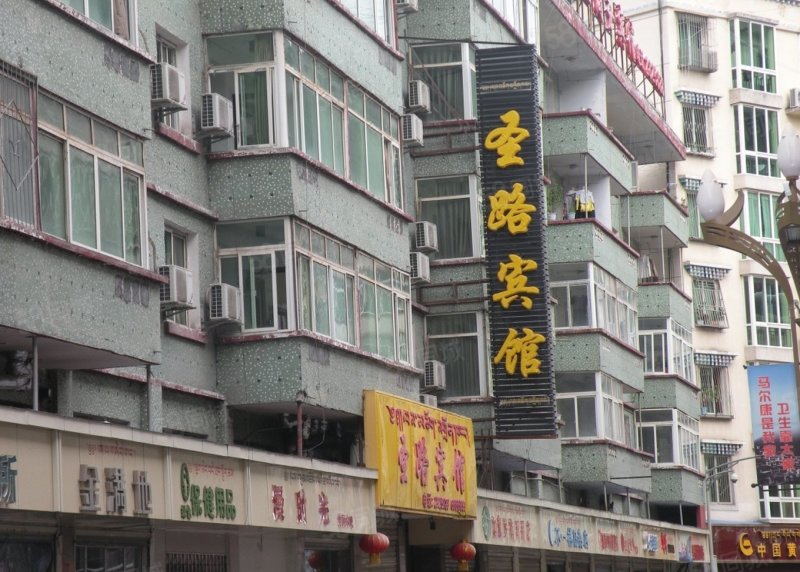 达萨街57号小区3室2厅1卫96.1㎡西南60万