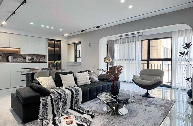 合能枫丹丽舍3室2厅121.18㎡113.8万二手房图片