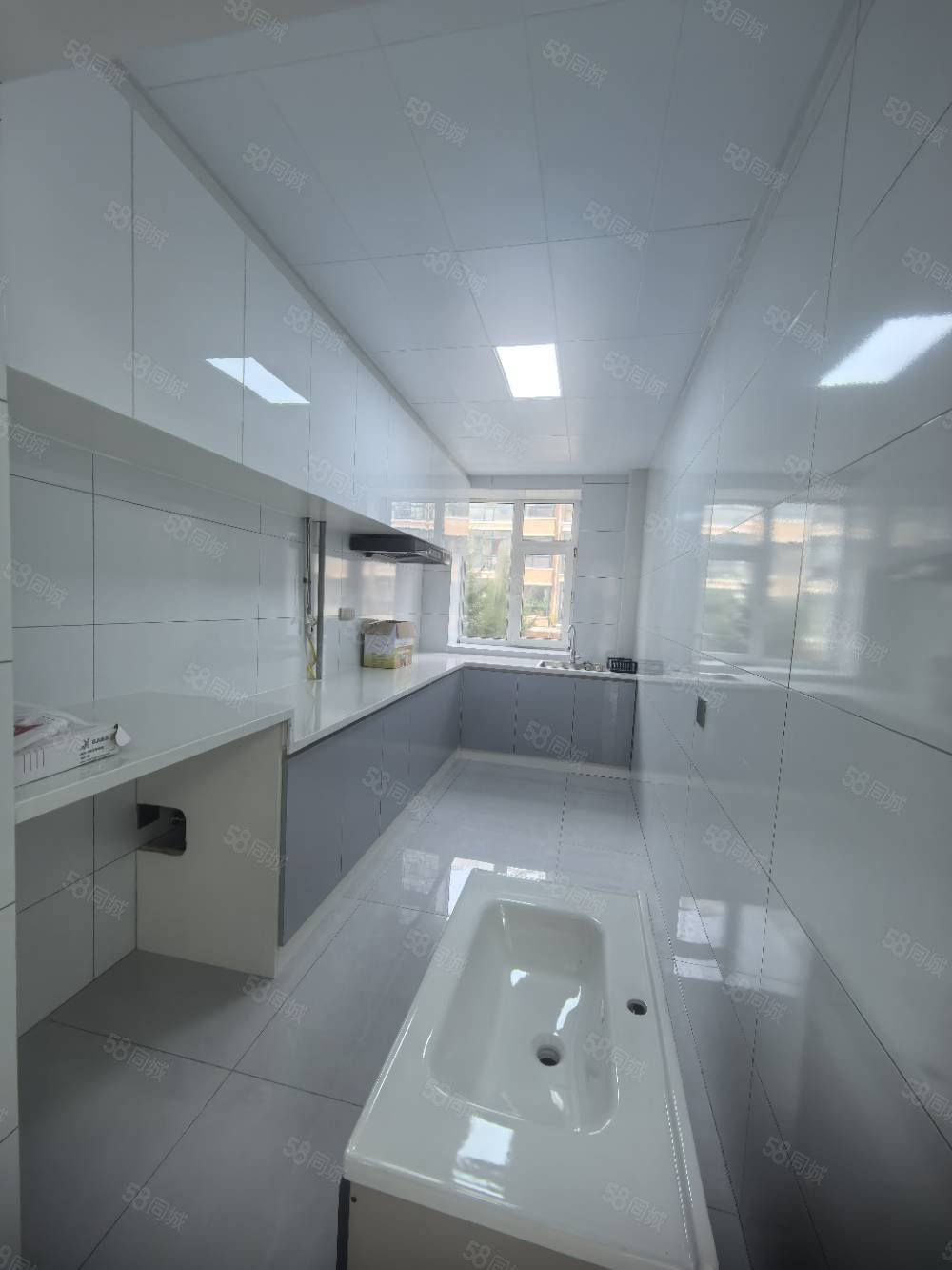 丽海城市花园2室1厅1卫64㎡南北19.8万