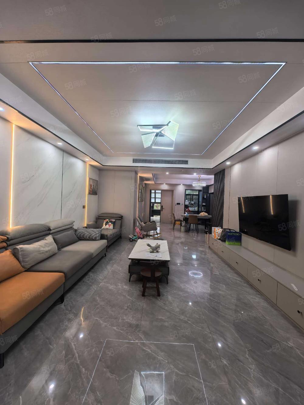 港中旅公元6室2厅3卫180㎡南北199万