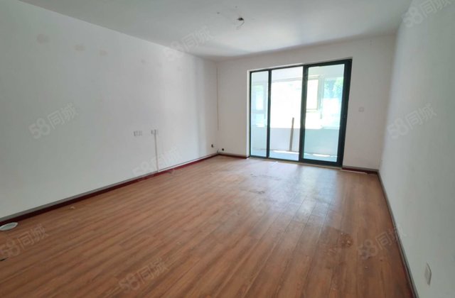 莲湖新城 水岸花语 三叶草 带车储 双阳台 137平 双卫