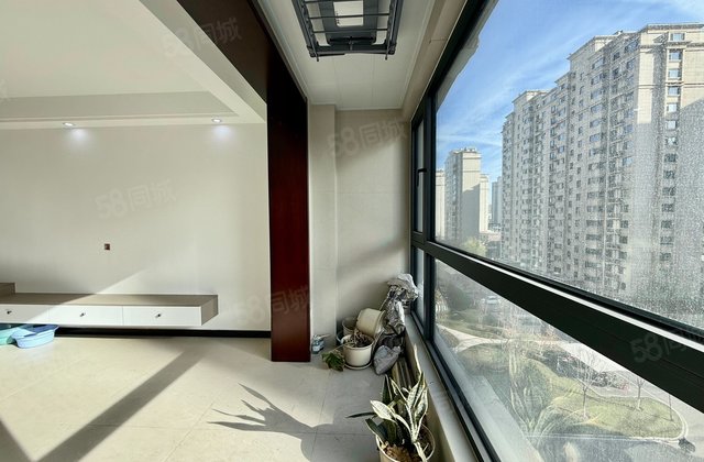 恒大学庭小区4室2厅132㎡112万二手房图片