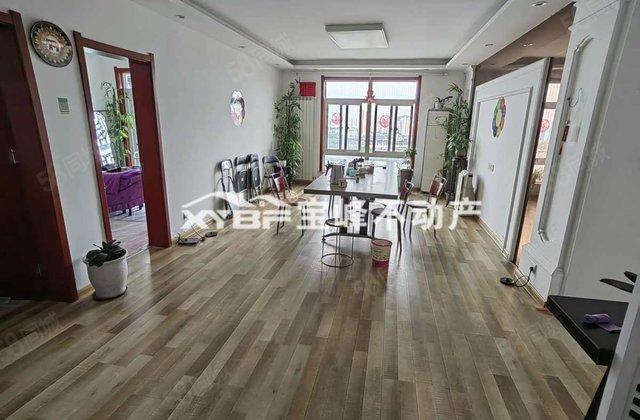 凤凰新世界3室2厅124㎡62万二手房图片