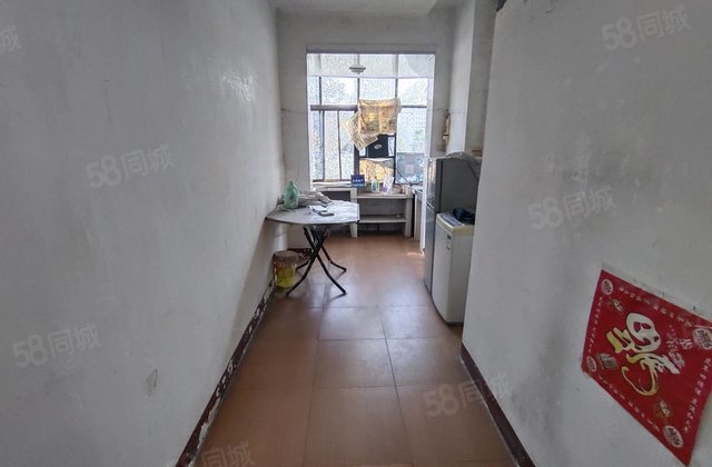 轮胎东村1室1厅1卫32㎡南北8.5万