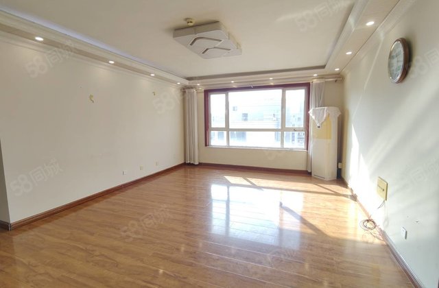 徒骇河旁  滨河御府 精装三室 边户  带车位储藏室