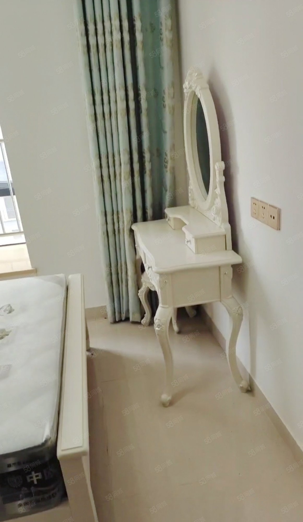 荣德庄园2室2厅1卫61.67㎡南45万