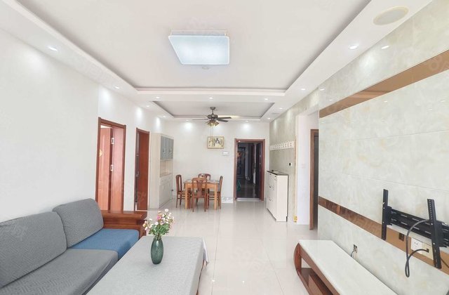 二中，文苑，海德公园，边户，带车位储藏室，免大税，可按揭