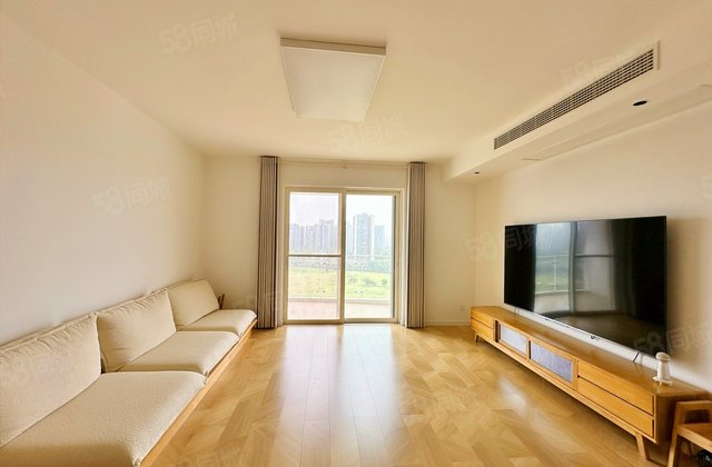 翡翠半岛国际社区3室2厅126.39㎡196万二手房图片