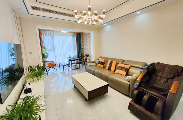 中德英伦联邦(A区)3室2厅121.45㎡265万二手房图片