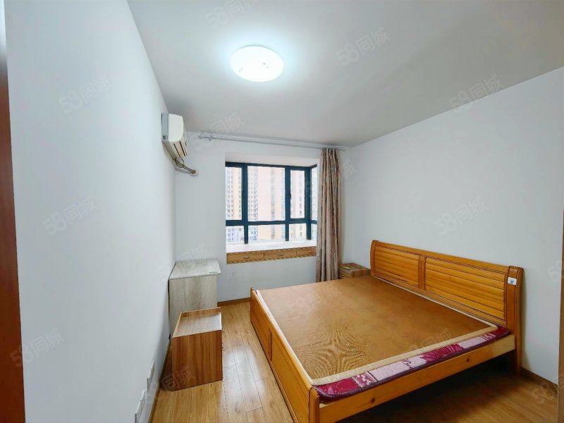 上海裕花园新上两房南北通房东诚心出售价格可以谈