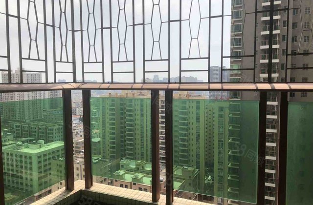 恒隆名苑3室2厅132.38㎡43万二手房图片