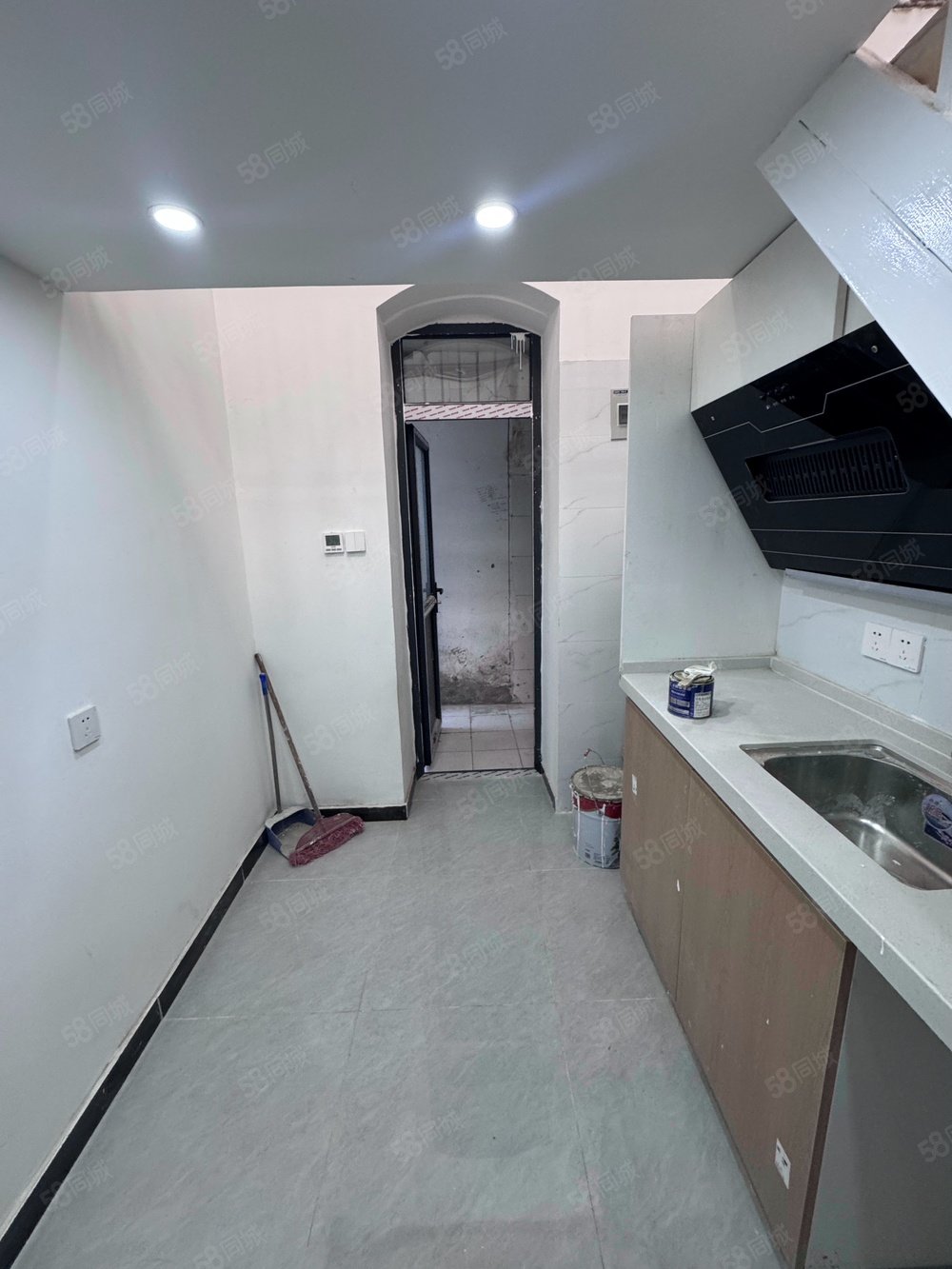 辛安里胡同小區(qū)1室1廳1衛(wèi)10.6㎡南北188萬