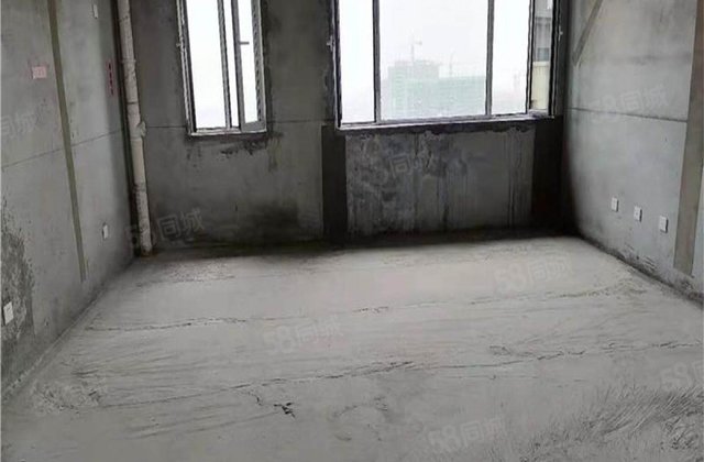 利民城投中央华府4室2厅287㎡140万二手房图片