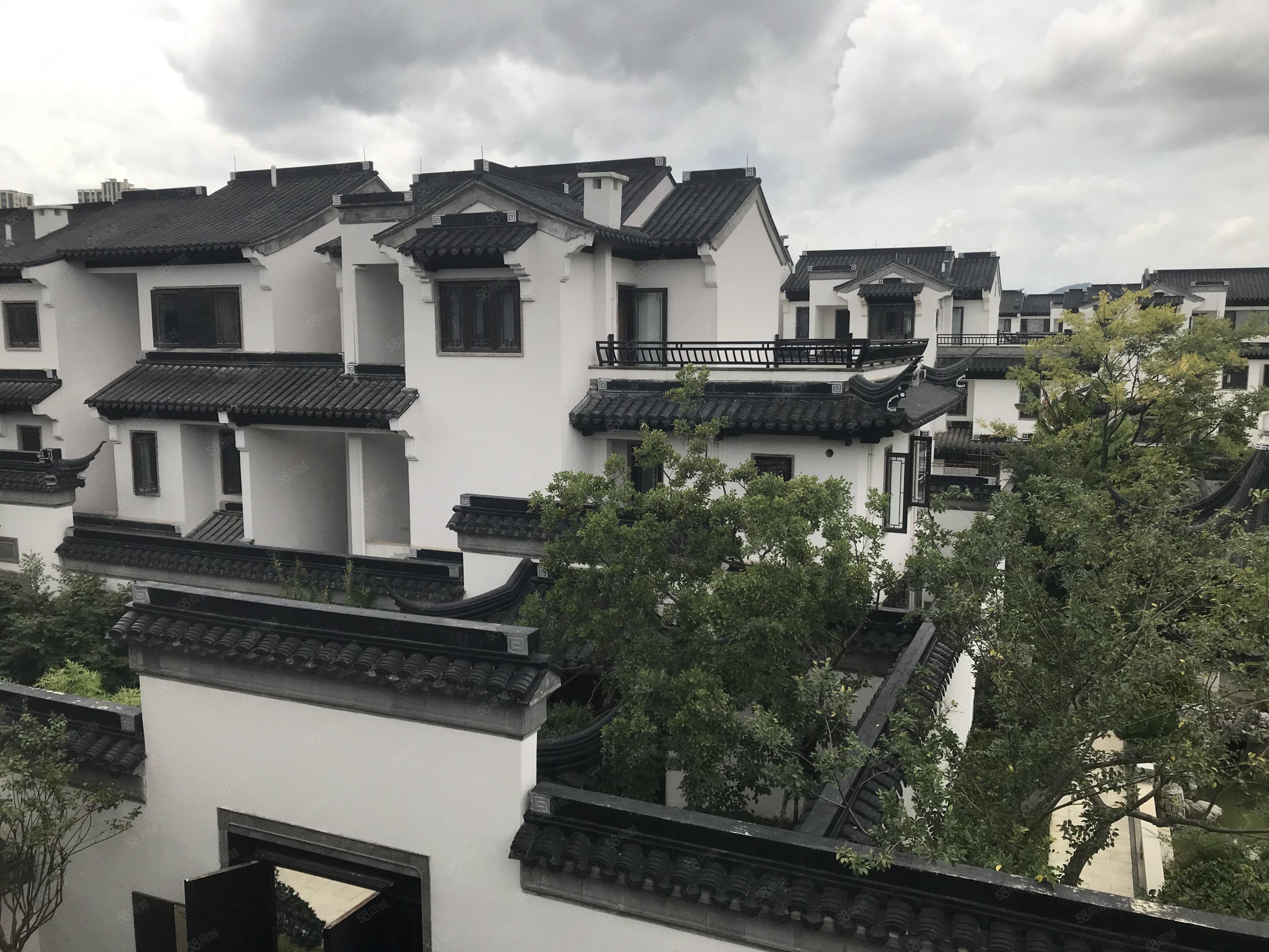 单价8千出头 实得620平,美的花溪院子(别墅)-贵阳58同城
