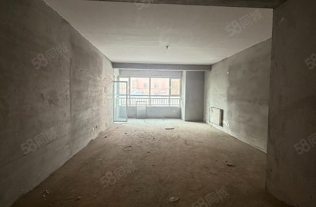 龙运新城4室2厅176㎡115万二手房图片