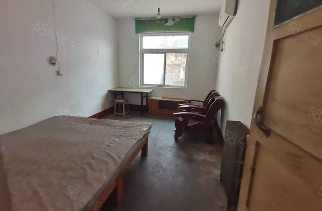 文轩 老一中 外国语北邻 单位家属院 一楼带院 三室随时看房