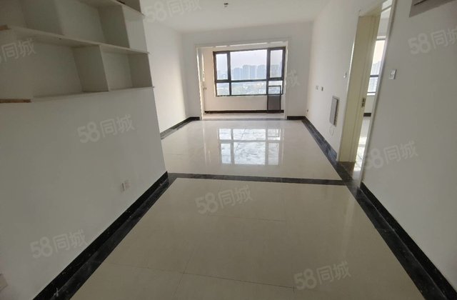 小区   一套两卫 小高层 中央帝景 人车分流小区 免 送储