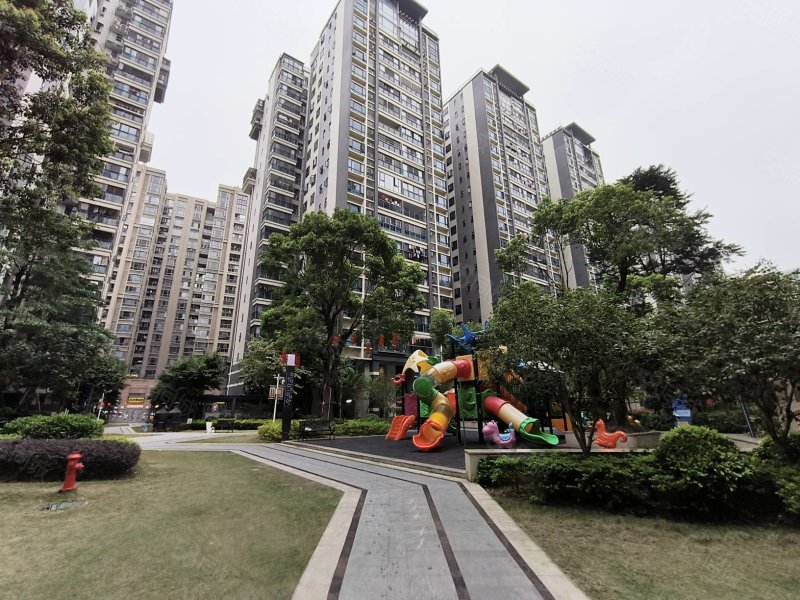 亲戚委托关系直接大悦花园121平方3房2厅2卫新装修基本没住