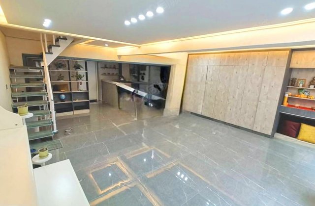 万科东湾半岛A区4室2厅157.67㎡100万二手房图片