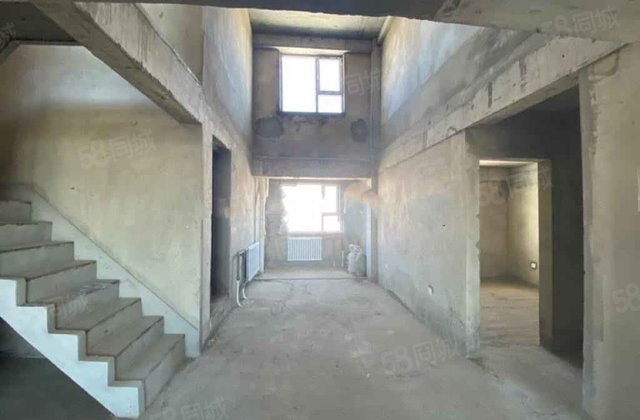 晨光丽园小区5室2厅153㎡35万二手房图片