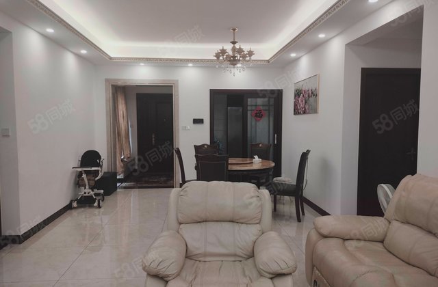 美的君兰江山4室2厅140.54㎡330万二手房图片