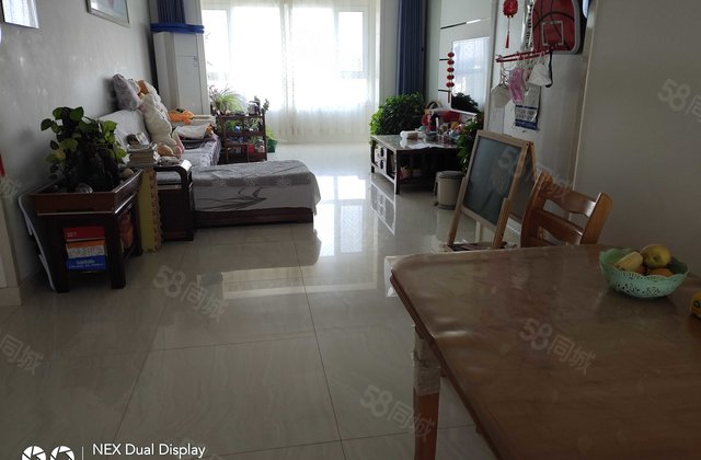 星光育新街小区3室2厅1卫送家具，送地下室，房东直卖。