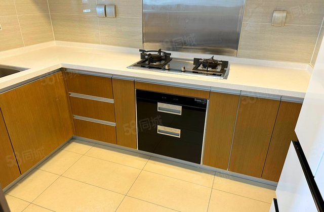 仁恒海棠公园(一期)4室2厅139.1㎡380万二手房图片