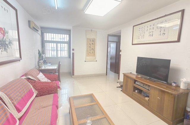 市中心 带车库中间楼层  中华苑 三室免大税 可贷款