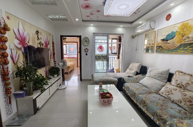 光明  旁中间楼层 带车位 南北通透 精装两室两厅