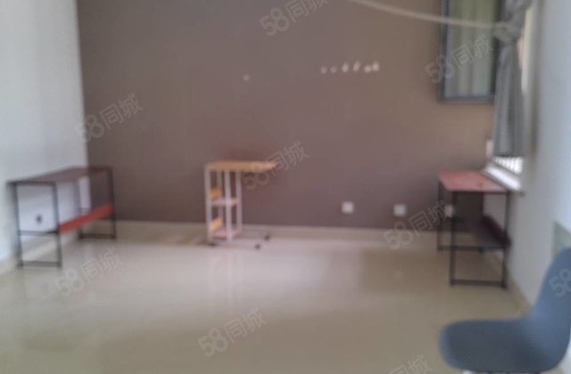 阿尔卡东，幸福里三居室！免大税！可按揭！中间楼层！急售