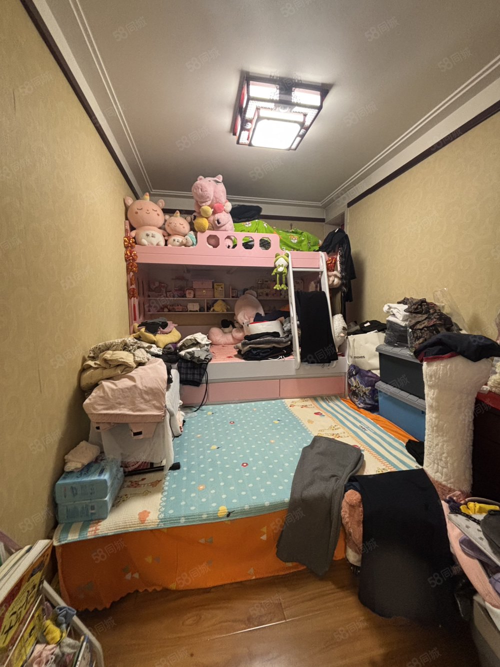 东方新城3室2厅1卫131㎡南北59万