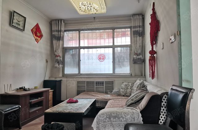 文轩中学 45万 3室 带院子70平 东方双语