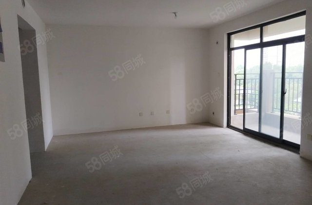 华硕天韵3室2厅136.7㎡82万二手房图片