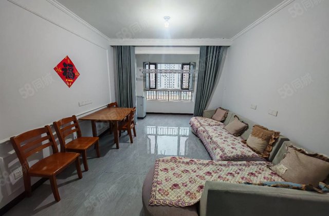 新一中外国语，送车位，温馨两居室，次新房， 前排无遮挡。