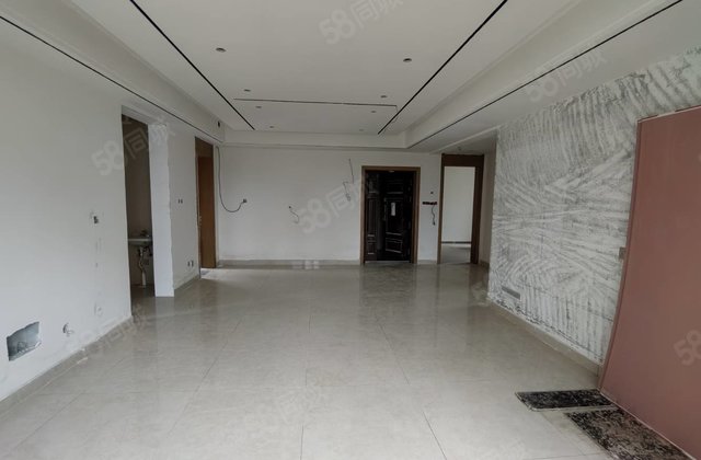 民生壹号院 高端小区 边户四室两厅 户型方正