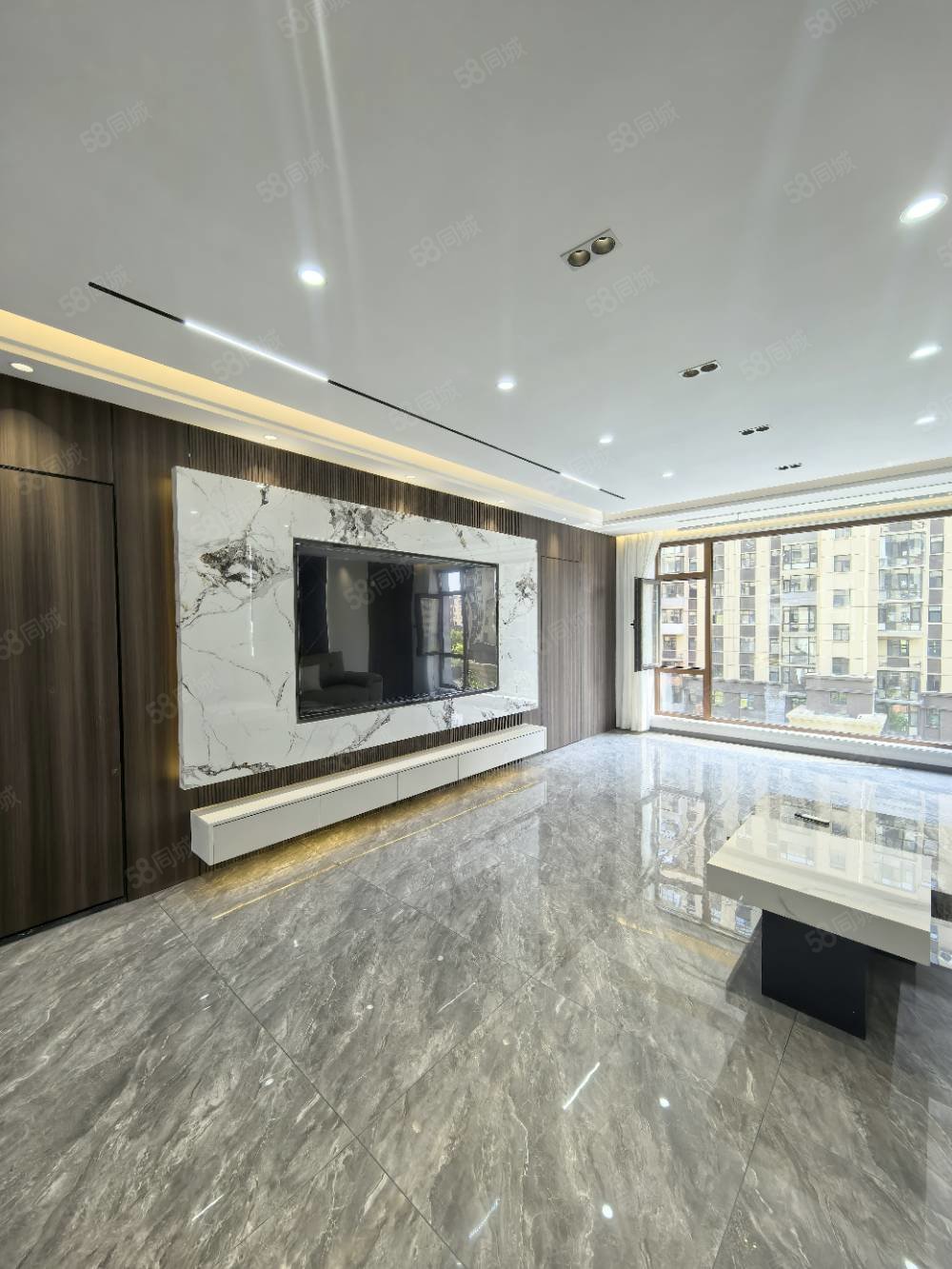 紫堤东郡4室2厅2卫134㎡南北67.8万