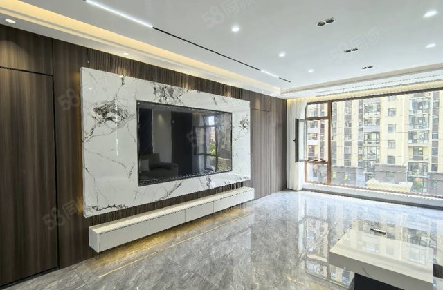 紫堤东郡4室2厅2卫134㎡南北67.8万