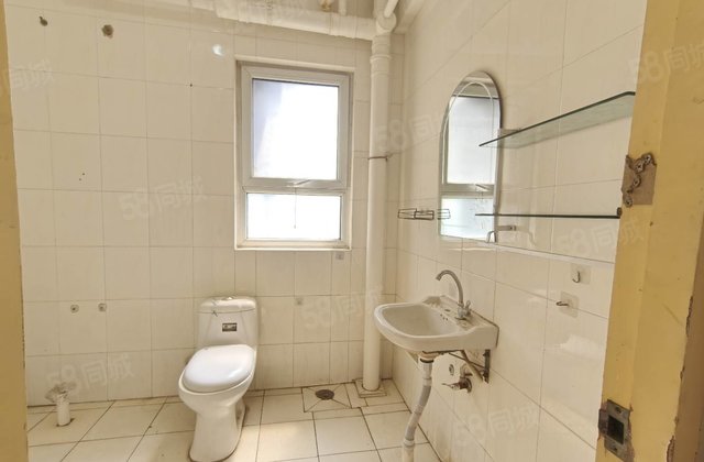 光明  电大万达广场附近正规精装三室两卫南北通透 阿尔卡迪亚