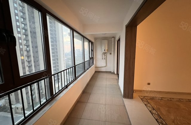 碧桂园国岳府,新房未住,带车位,实验,东昌中学,随时看可按揭