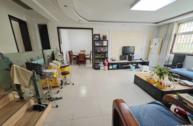 湖边 中通 贵华苑  一楼带错层  停车方便