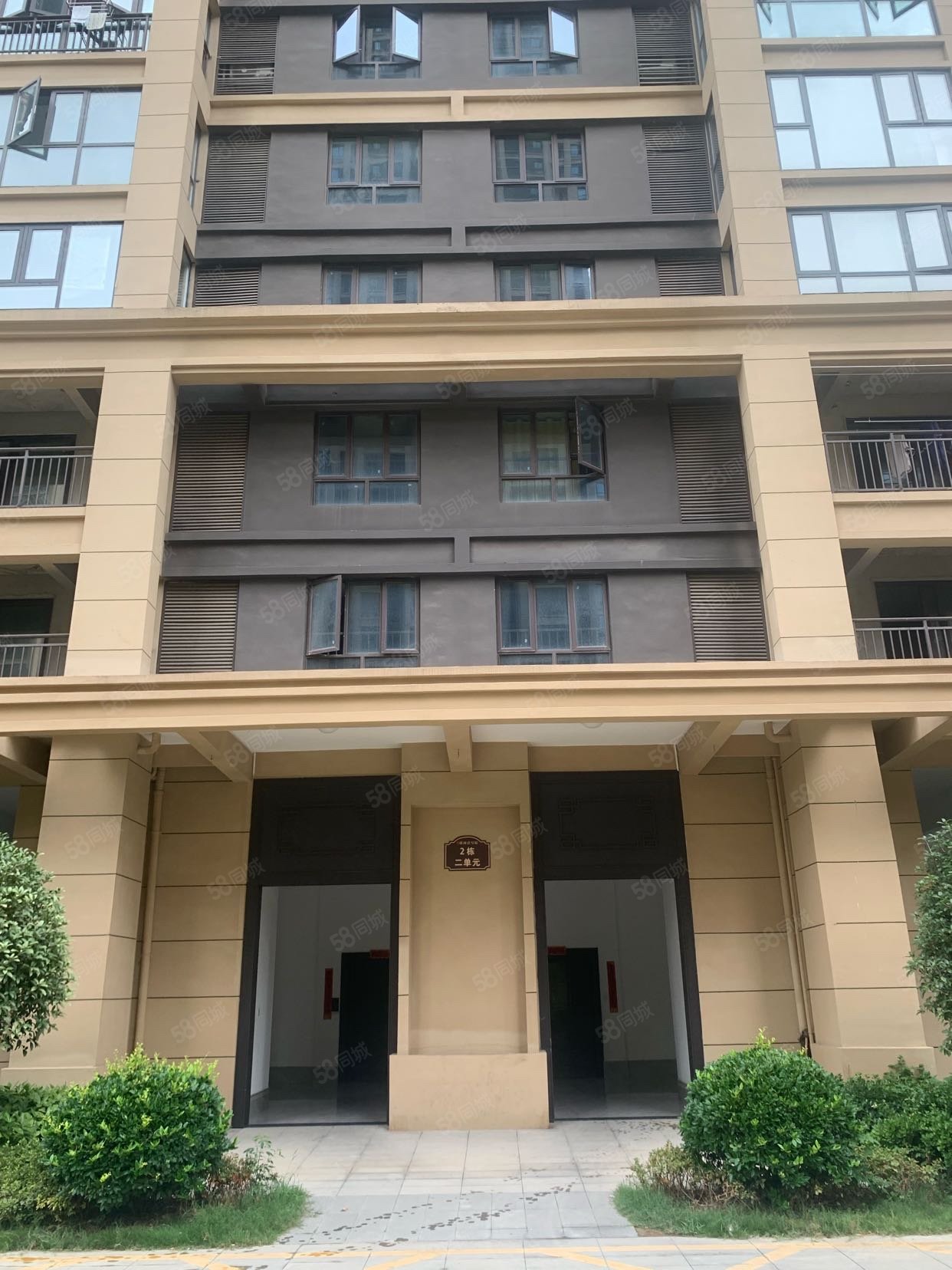 力标澴河壹号院3室2厅2卫108㎡南58万