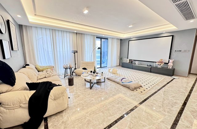 绿地V岛4室2厅192.28㎡228万二手房图片