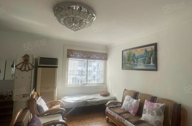 龙成翠柏花园3室2厅93.85㎡170万二手房图片