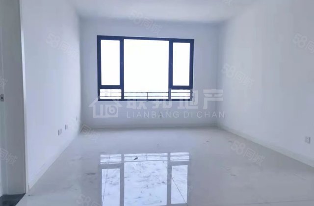 绿城百合三期，边户好房子精装修交房，价格可以谈