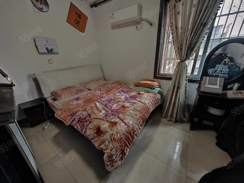 怡荷圆3室2厅2卫100㎡南北32.8万