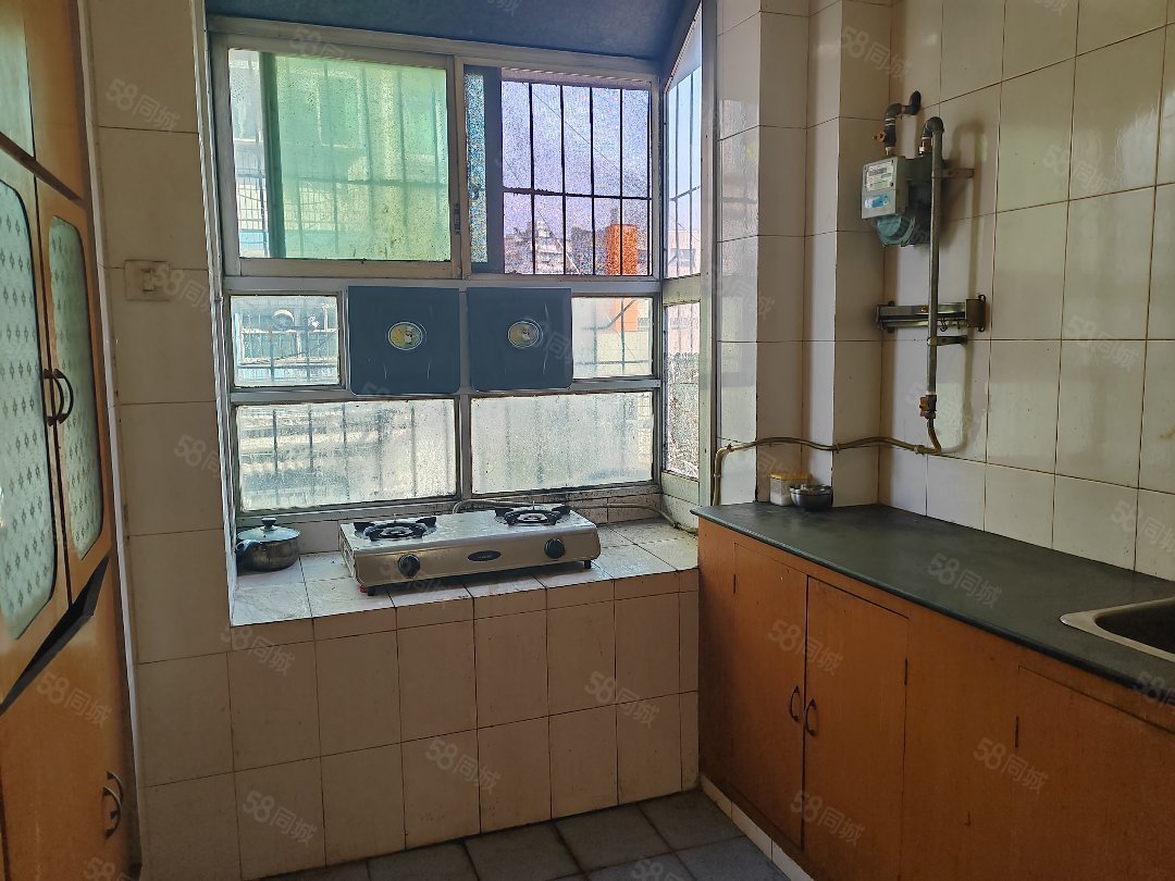 张湾机关家属楼2室2厅1卫105㎡南北45.8万